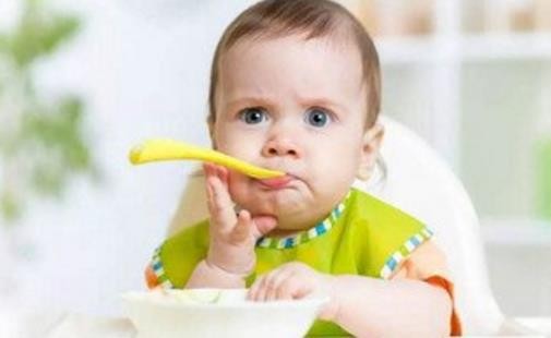 宝宝只吃素不吃肉好吗？这3点危害对婴幼儿生长发育不利